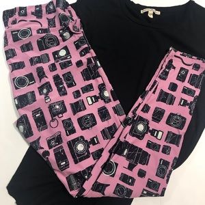 ‼️Lularoe Leggings TC “Mauve Cameras”